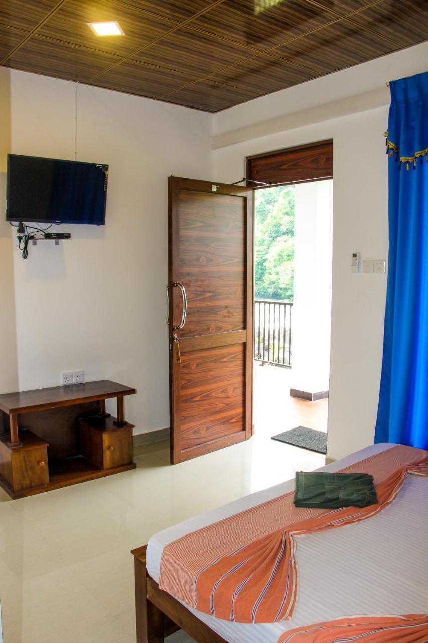 Adventure Base Camp Hotel Kitulgala Luaran gambar